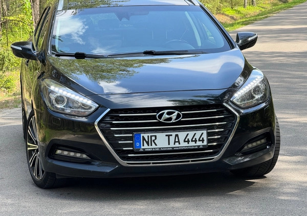 Hyundai i40 cena 48900 przebieg: 240740, rok produkcji 2017 z Bierutów małe 781